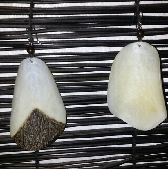 Capiz Shell Earrings (unique) - Picture 2 of 5